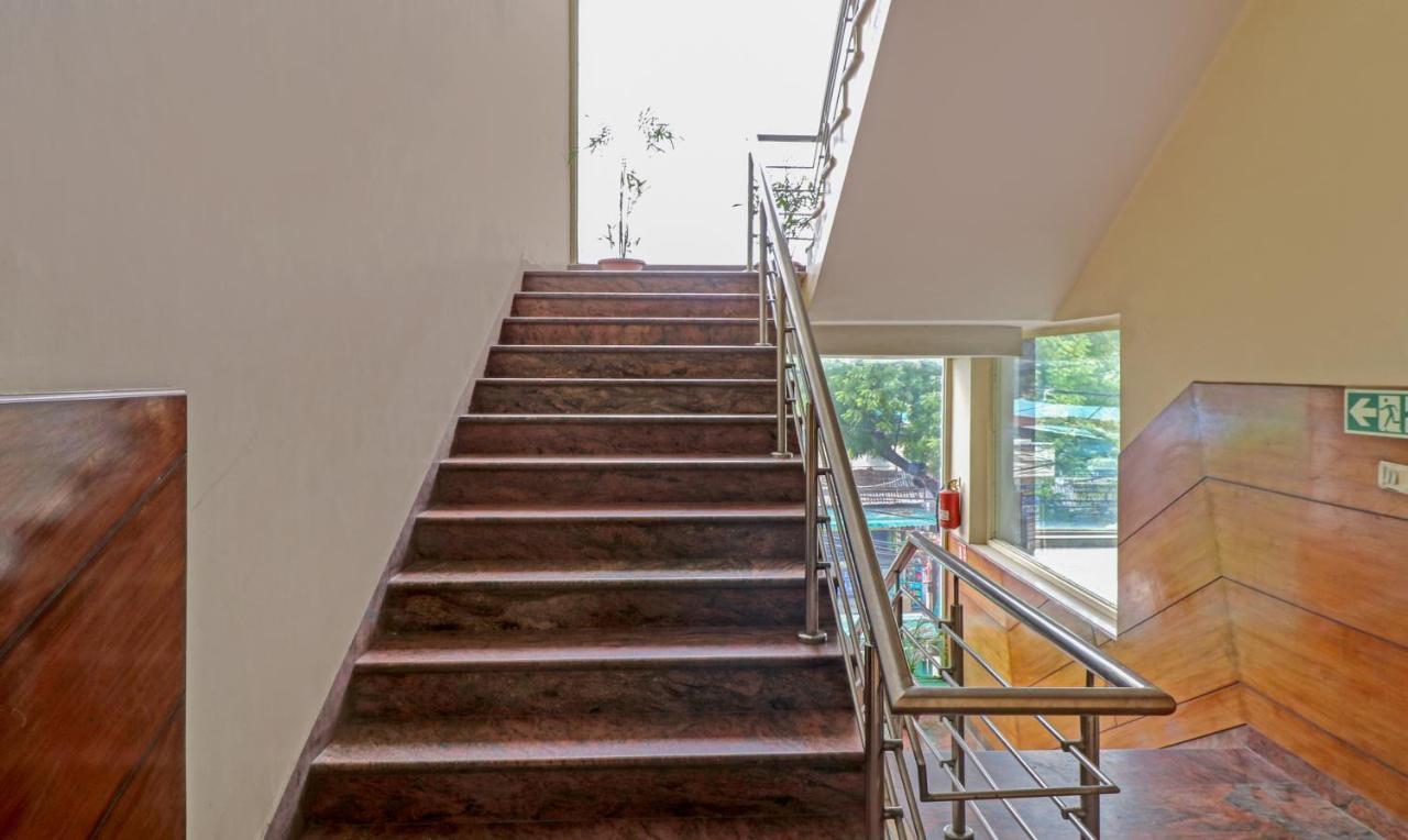 Treebo Galaxy Rooms New Delhi Exterior photo